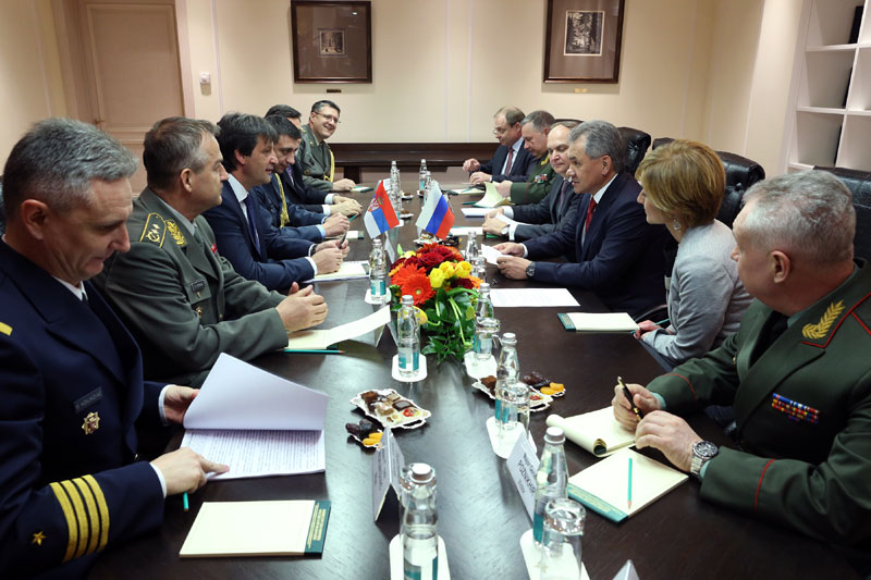 Стижу два хеликоптера из Русије